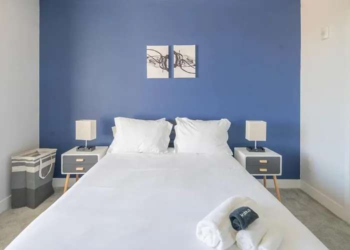 Apartment Beautiful 1bd - Pool, Gym, Parking, W-d - Sleeps 4
